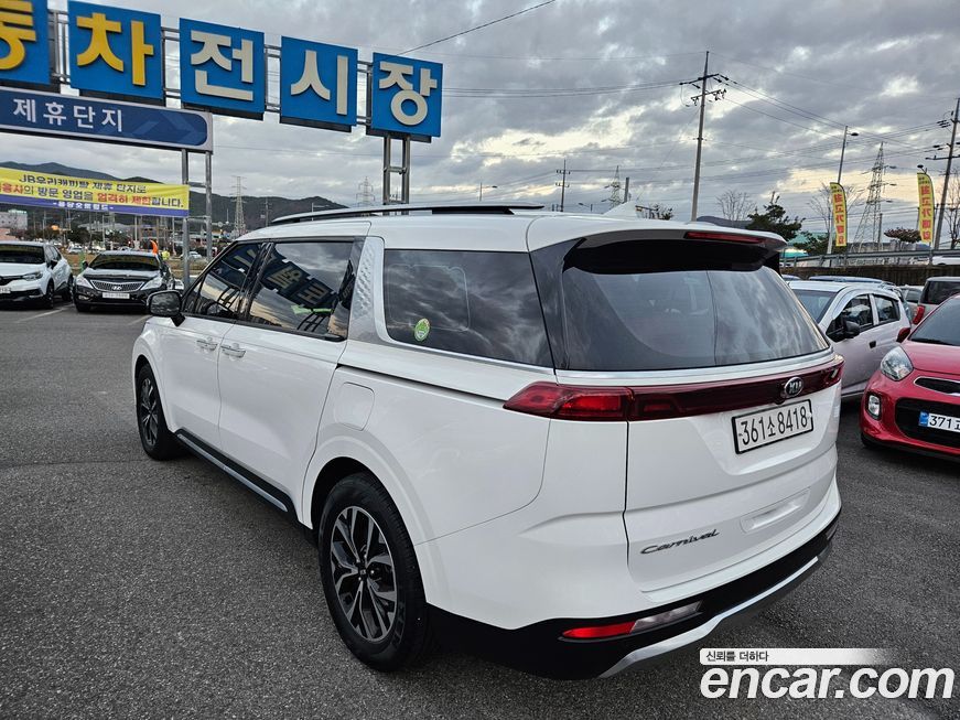Kia Canival 2021