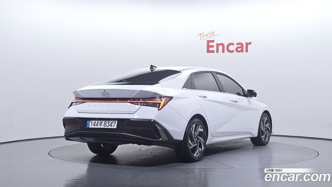 Hyundai AVANTE 2024