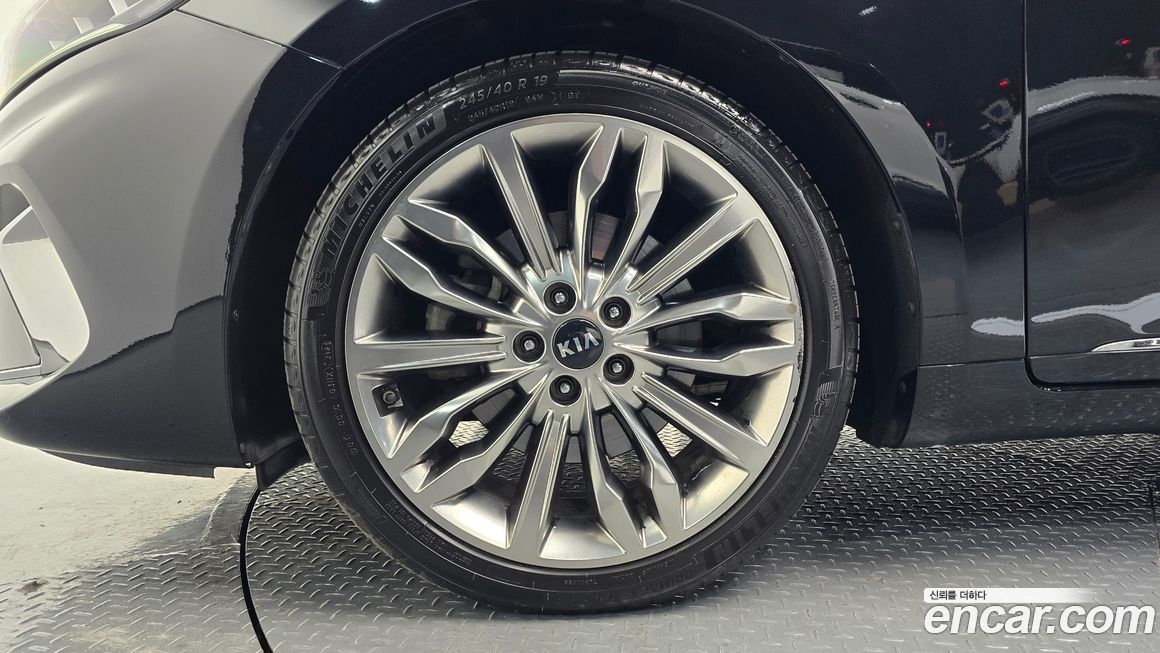 Kia K7 2020