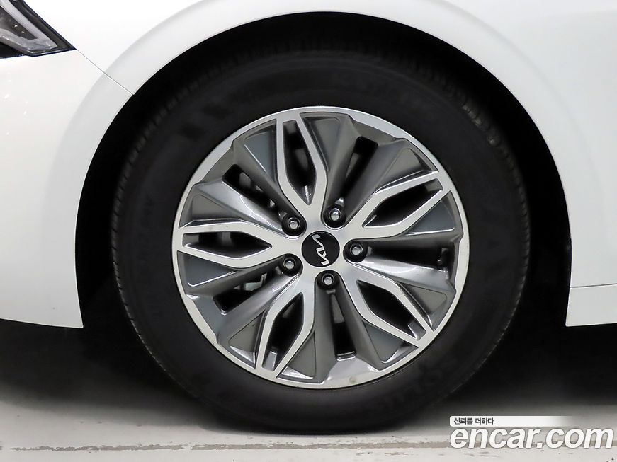 Kia K5 2023