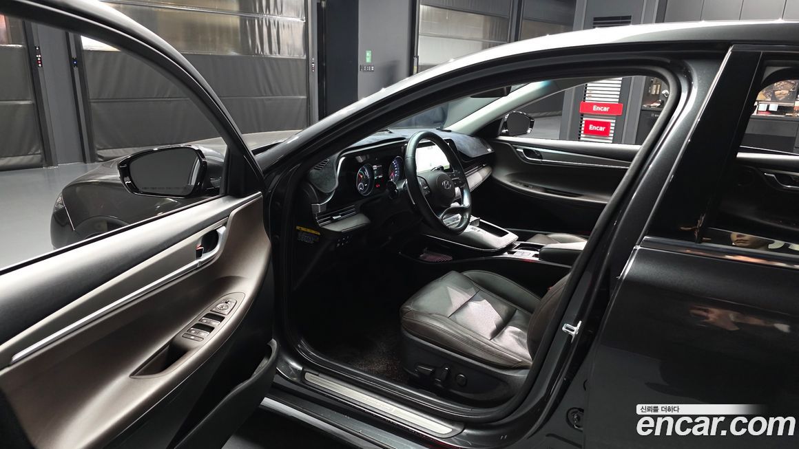 Hyundai Grandeur 2020