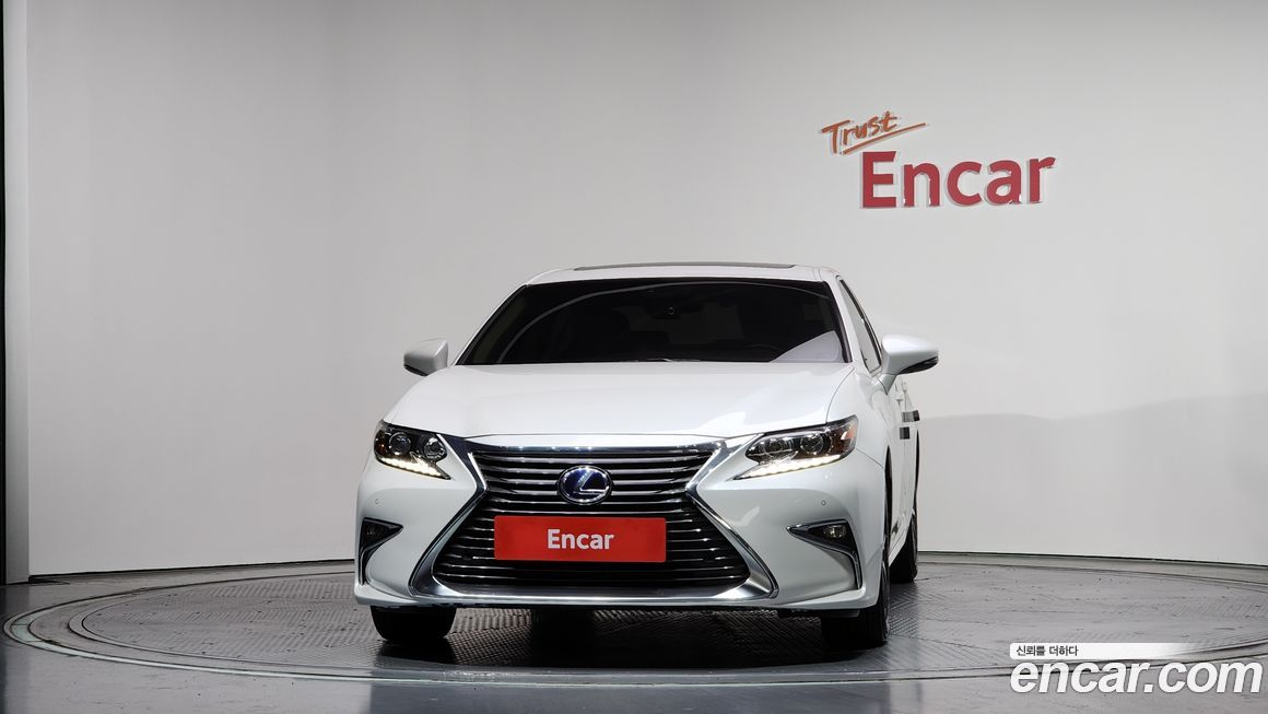 Lexus ES 2018