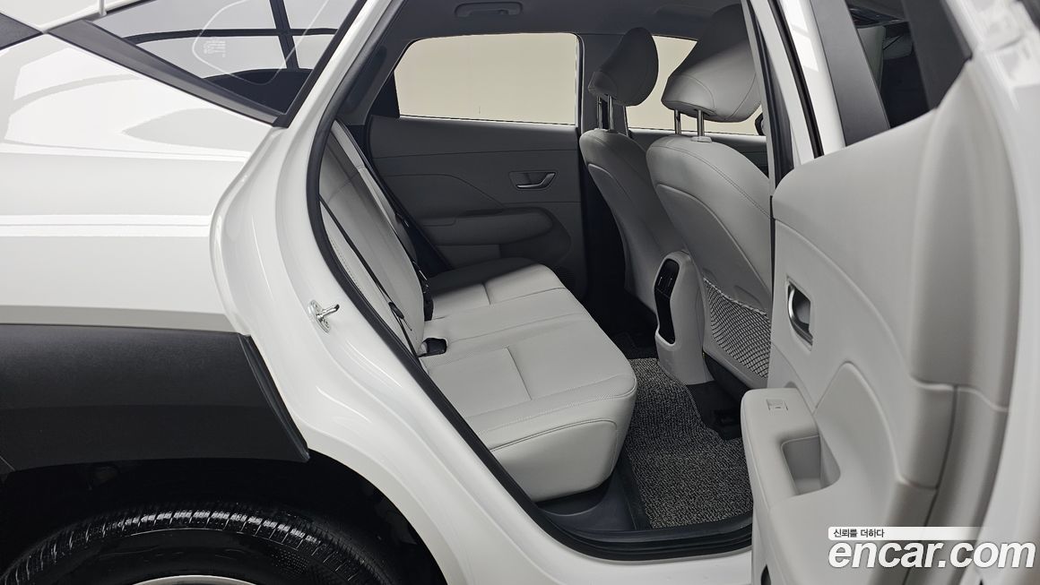 Hyundai Kona 2025