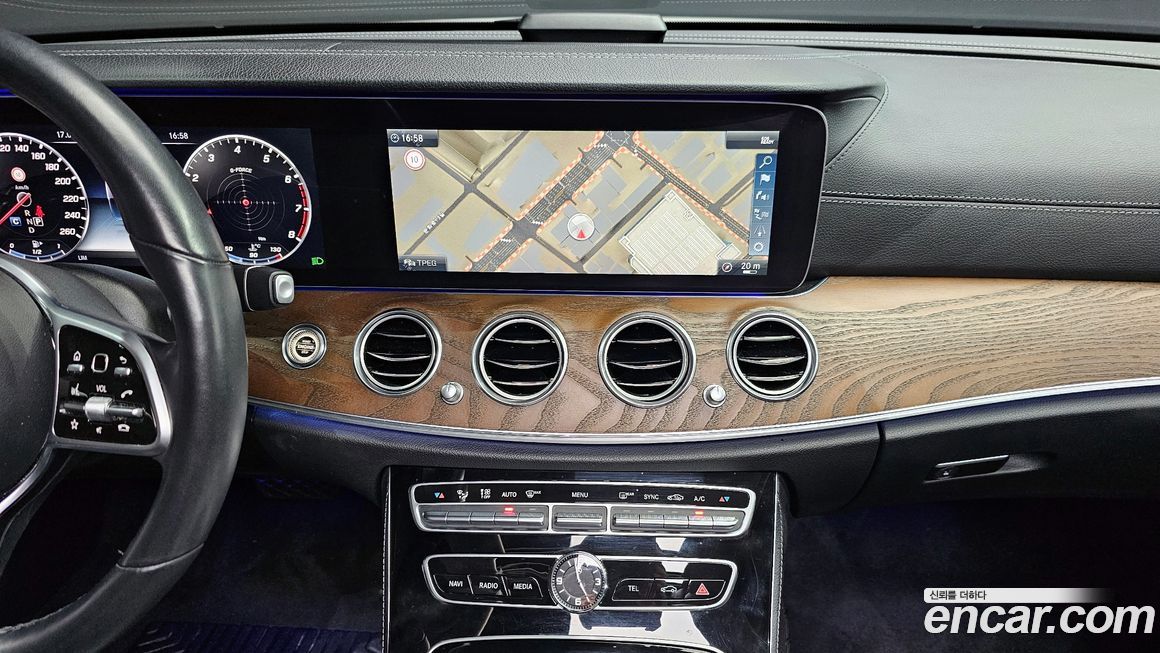 Mercedes-Benz E-Class 2019