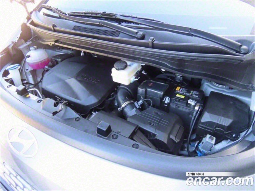 Hyundai Staria 2025