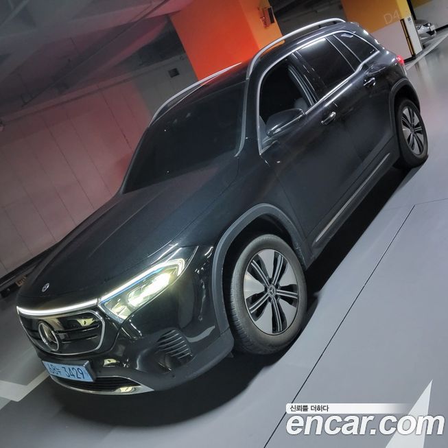 Mercedes-Benz EQB 2024