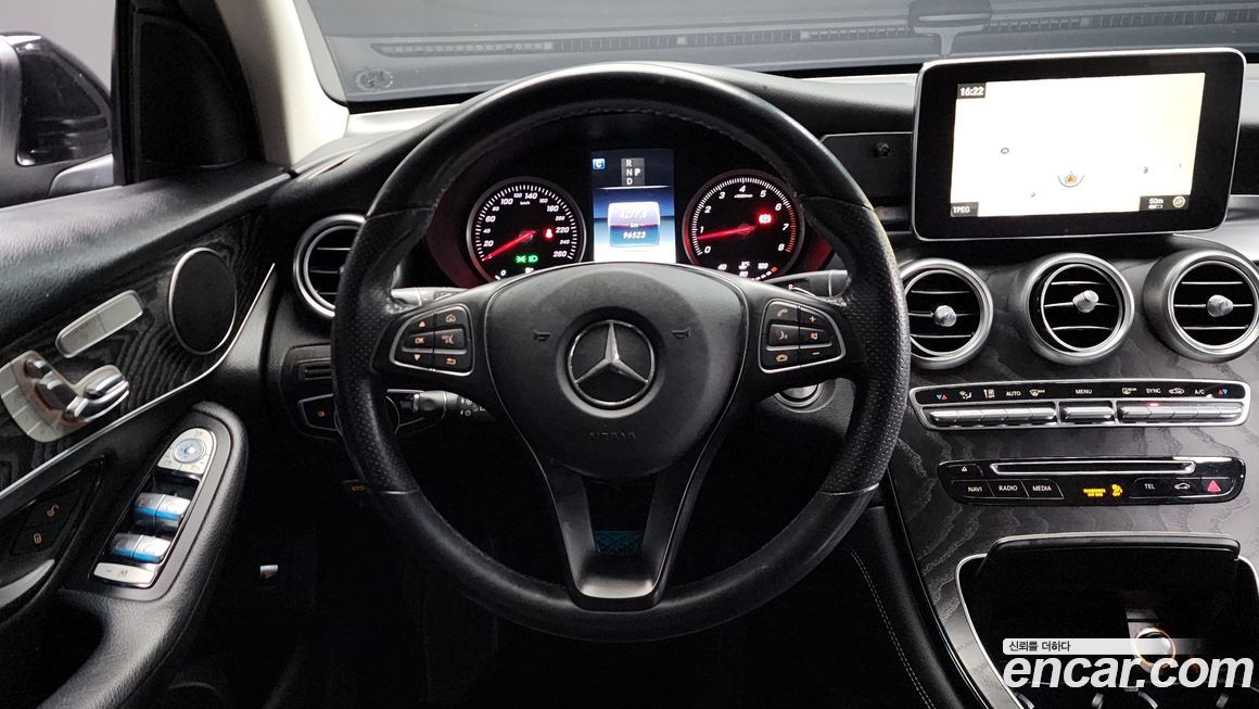 Mercedes-Benz GLC-Class 2019