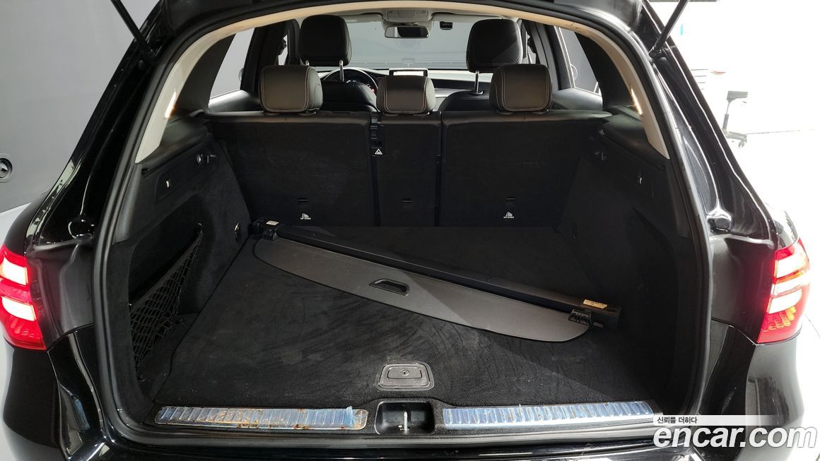 Mercedes-Benz GLC-Class 2019