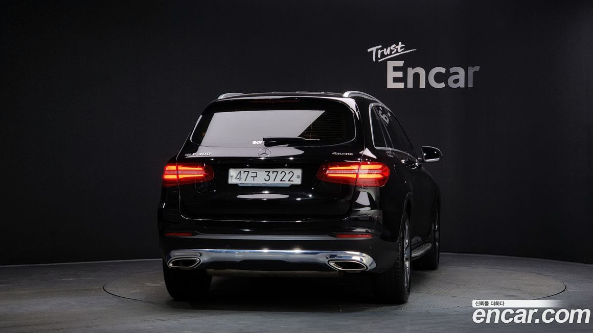 Mercedes-Benz GLC-Class 2019