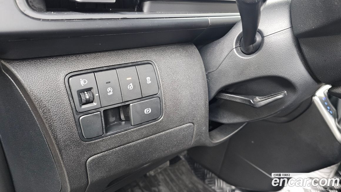 Hyundai Staria 2022