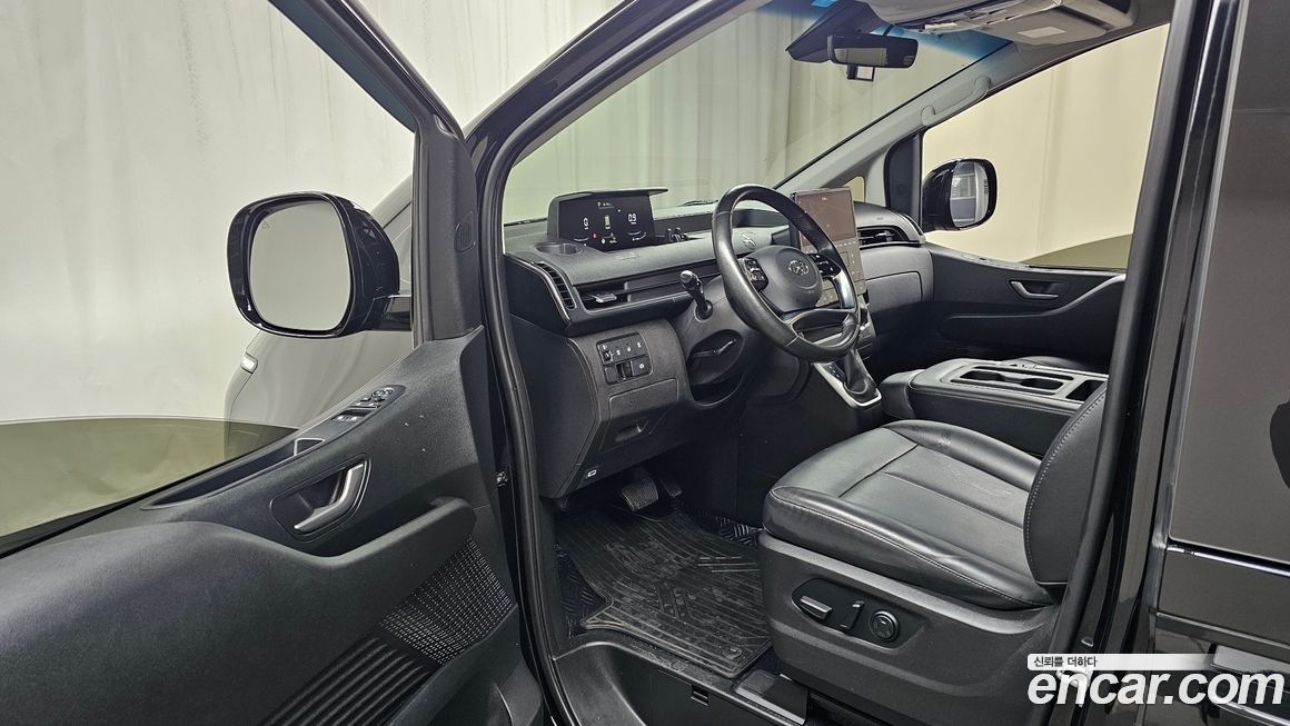 Hyundai Staria 2022