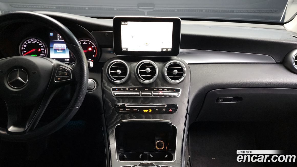 Mercedes-Benz GLC-Class 2019