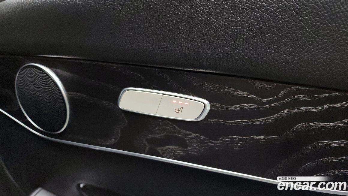 Mercedes-Benz GLC-Class 2019