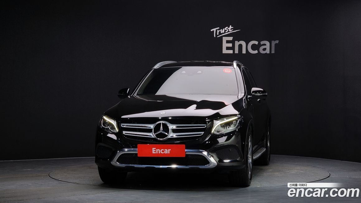 Mercedes-Benz GLC-Class 2019