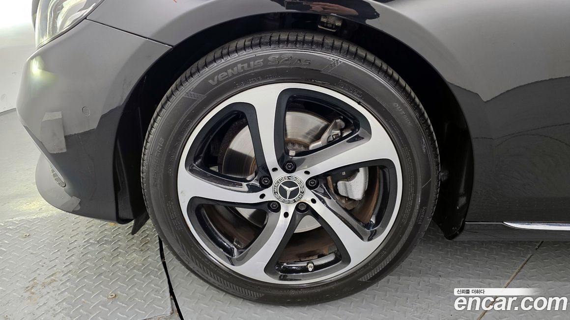 Mercedes-Benz E-Class 2020