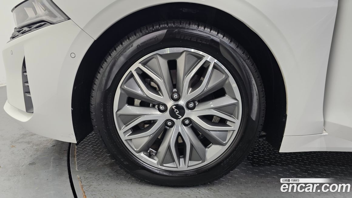 Kia K5 2023