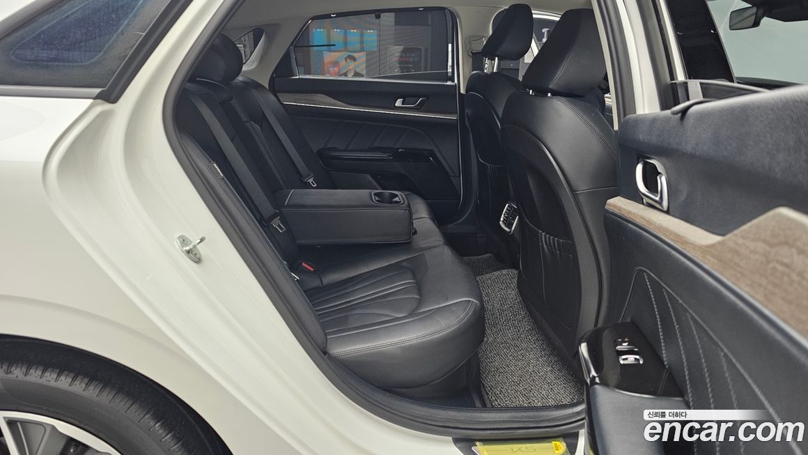 Kia K5 2023
