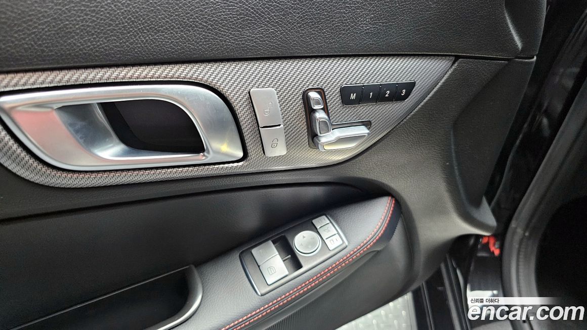 Mercedes-Benz SLC-Class 2018