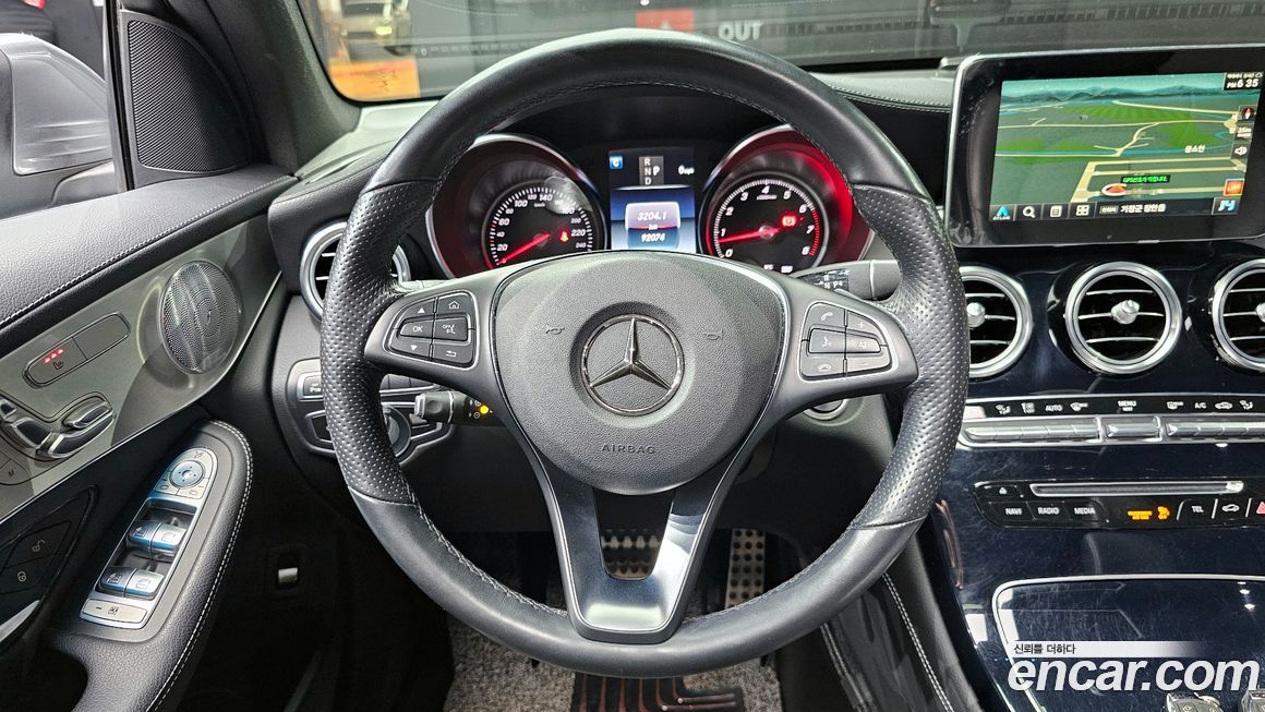 Mercedes-Benz GLC-Class 2019