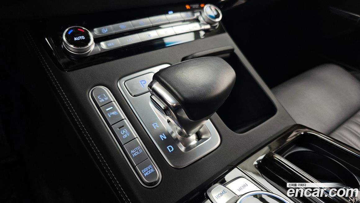 Genesis G90 2021