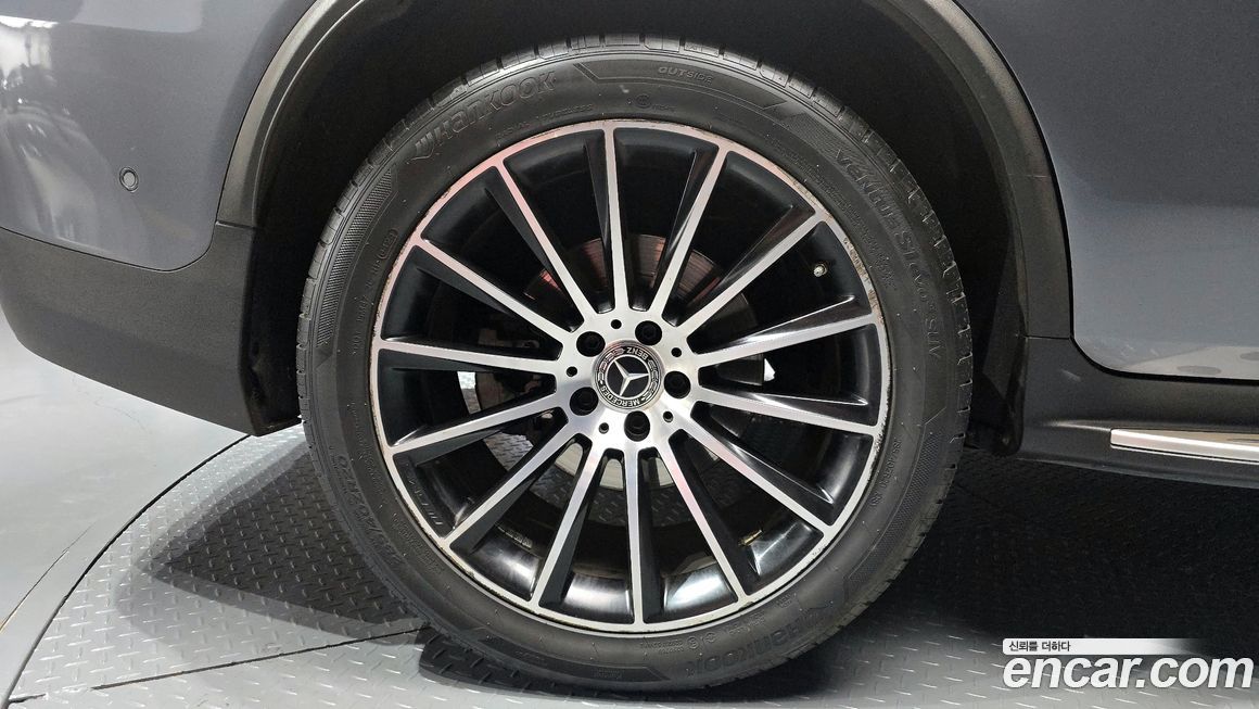 Mercedes-Benz GLC-Class 2019