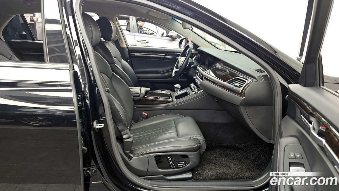 Genesis G90 2021
