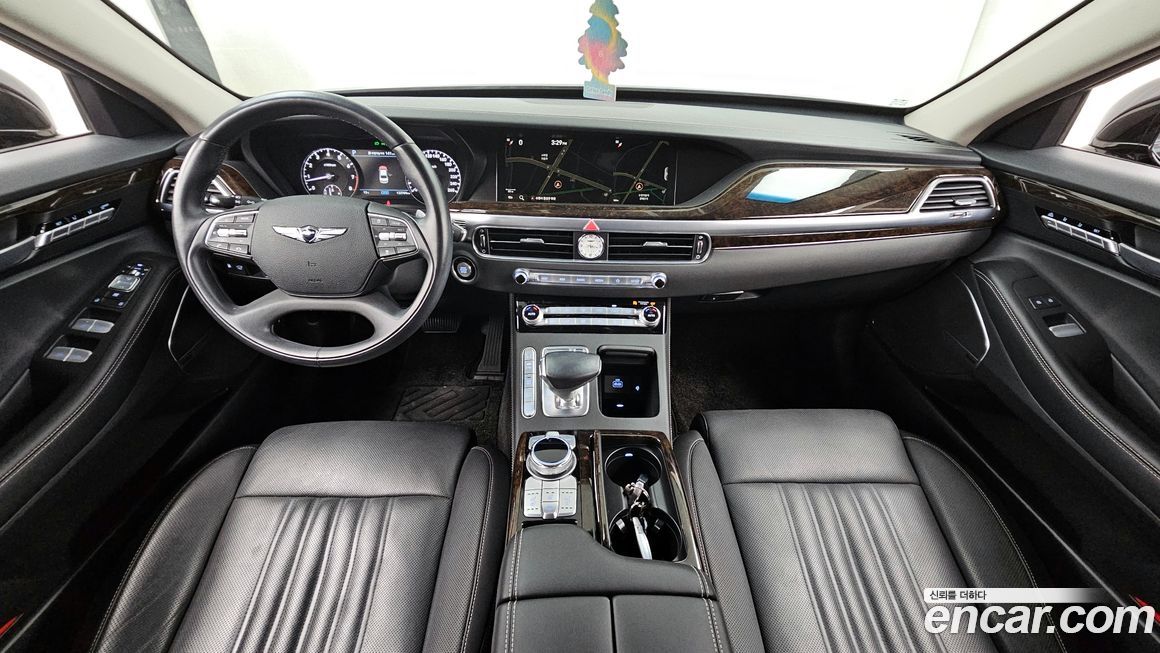 Genesis G90 2021