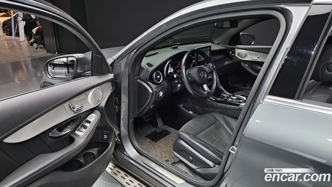 Mercedes-Benz GLC-Class 2019