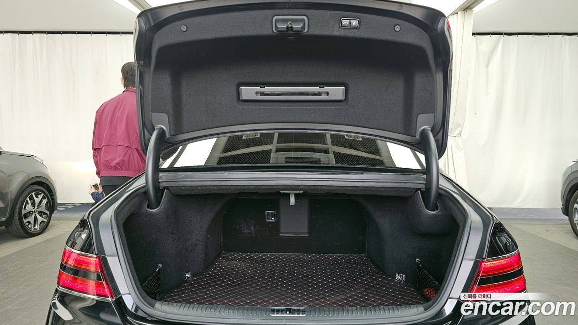 Genesis G90 2021