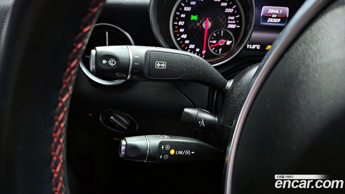 Mercedes-Benz SLC-Class 2018