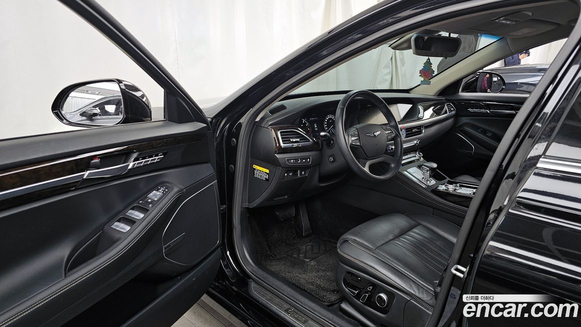 Genesis G90 2021