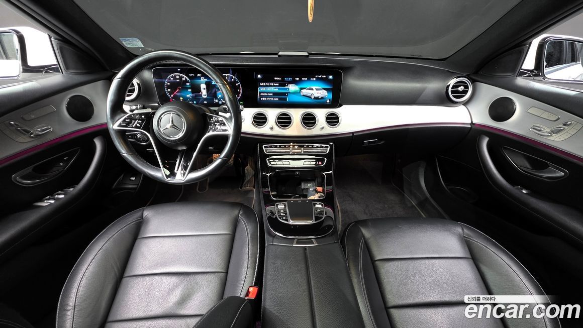 Mercedes-Benz E-Class 2021