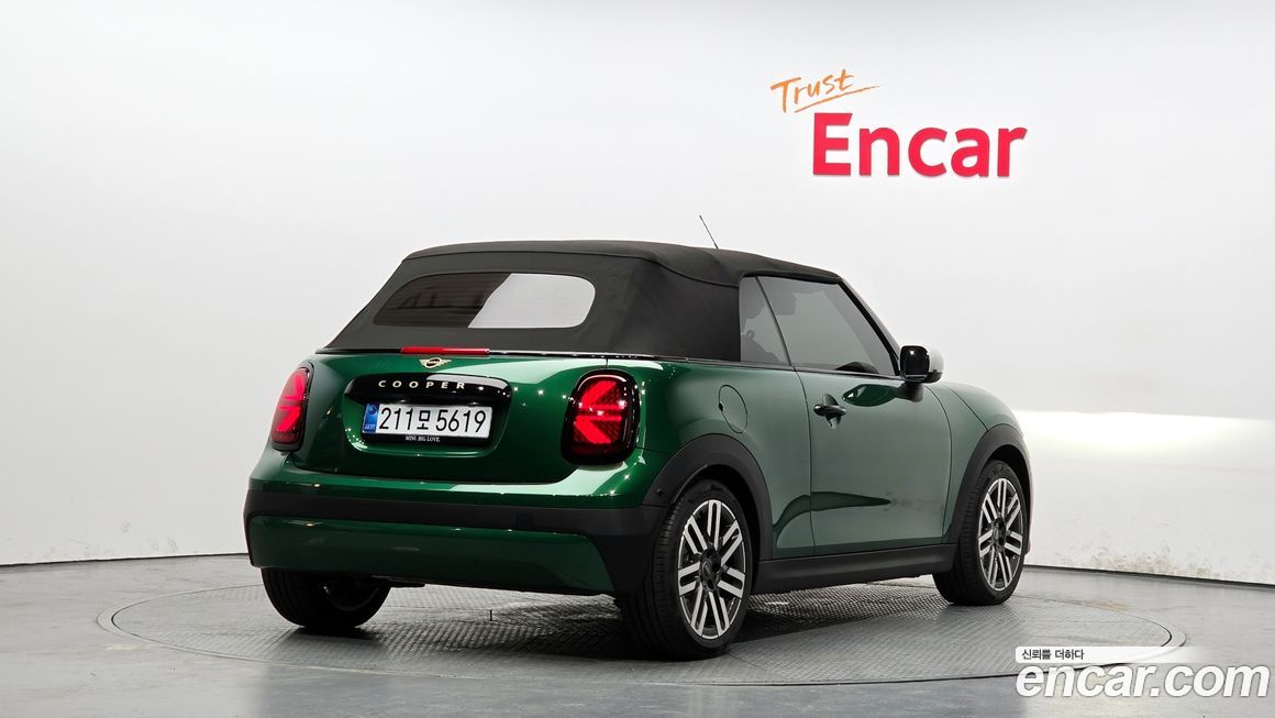 Mini Cooper Convertible 2025