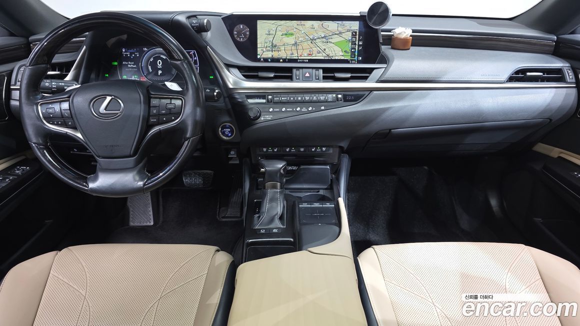 Lexus ES 2019