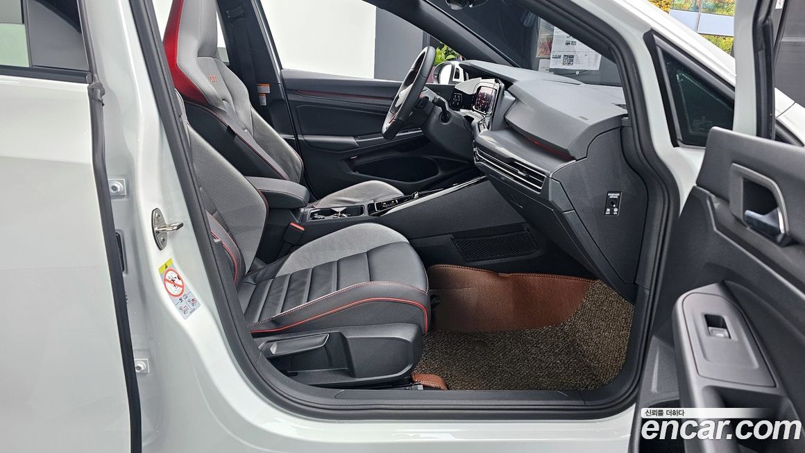 Volkswagen Golf 2024