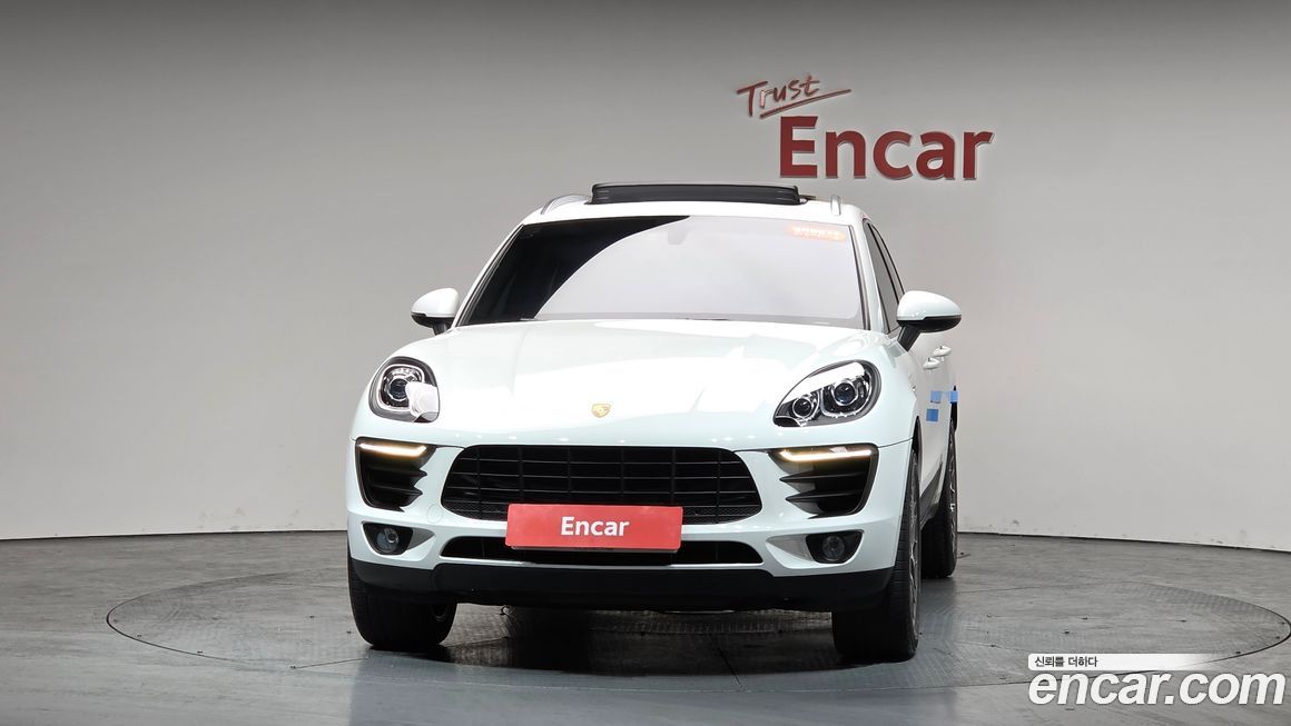 Porsche Macan 2016