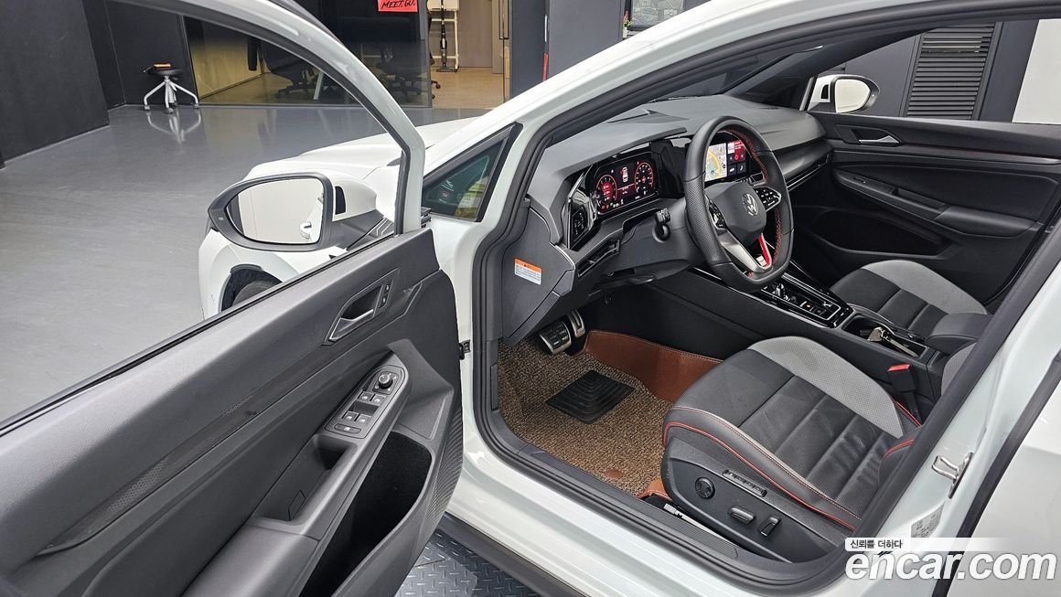 Volkswagen Golf 2024