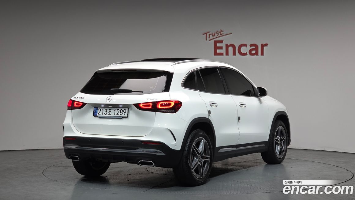 Mercedes-Benz GLA-Class 2023