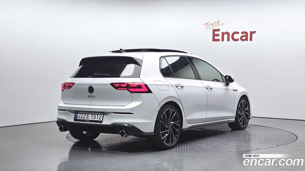 Volkswagen Golf 2024