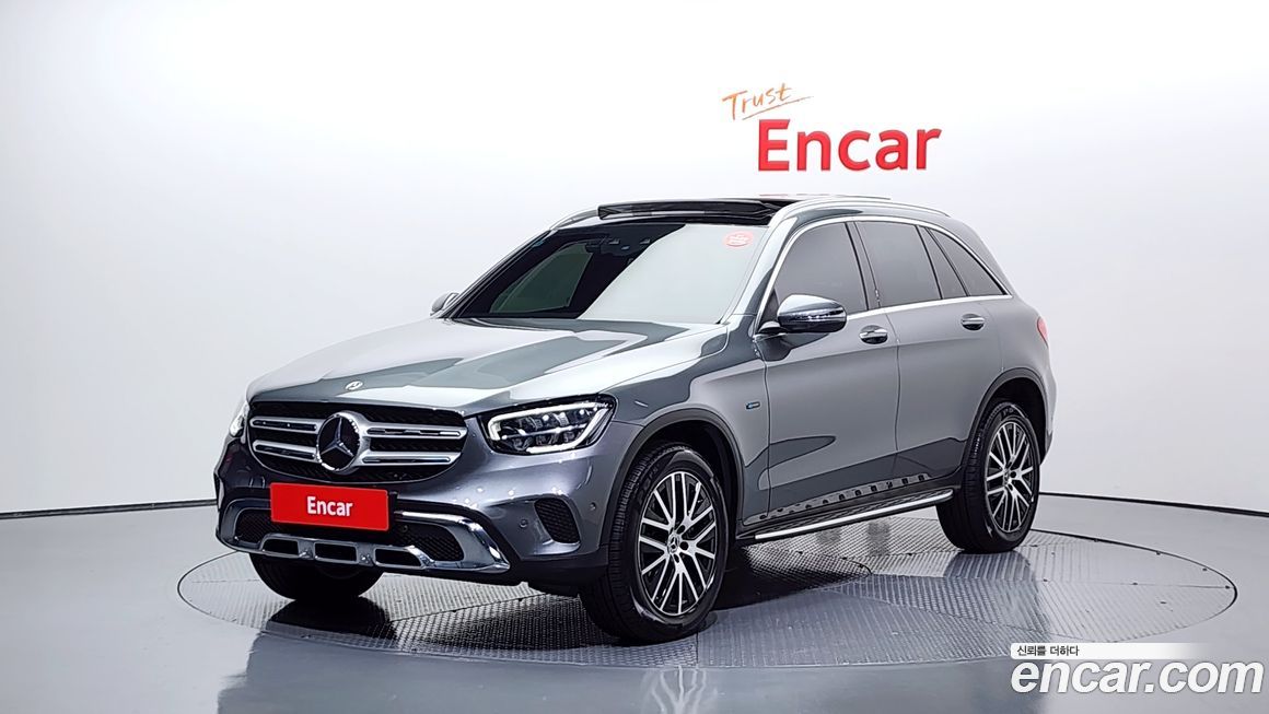 Mercedes-Benz GLC-Class 2021