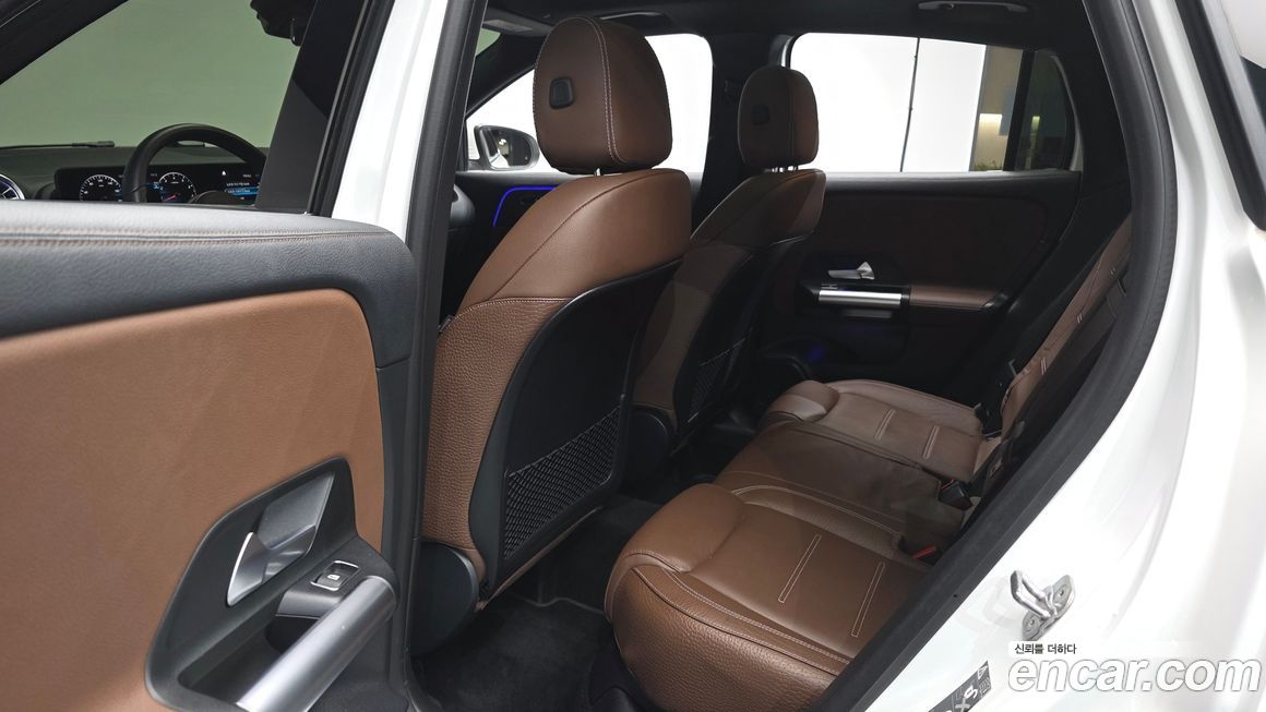 Mercedes-Benz GLA-Class 2023