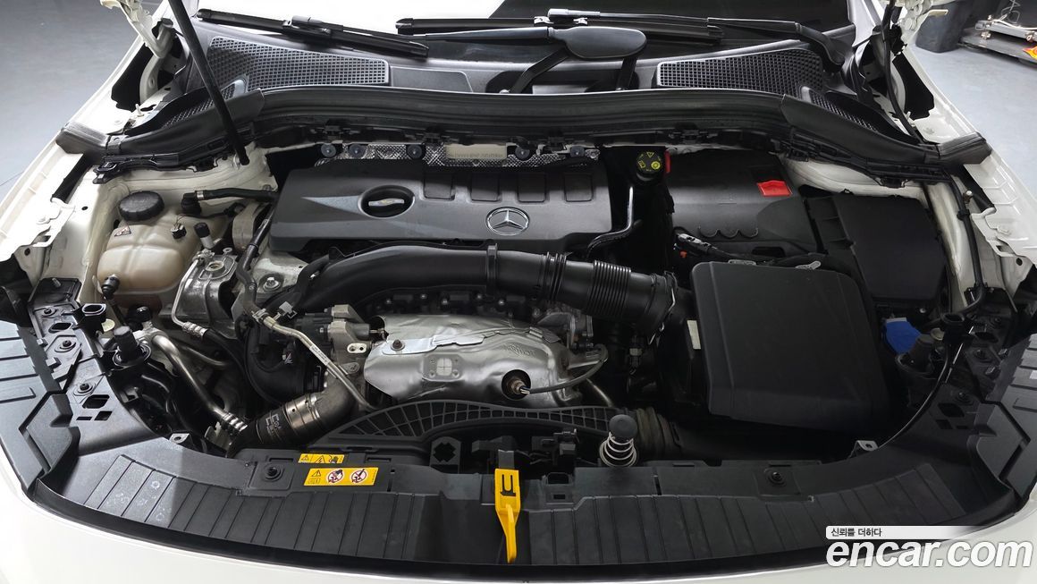 Mercedes-Benz GLA-Class 2023