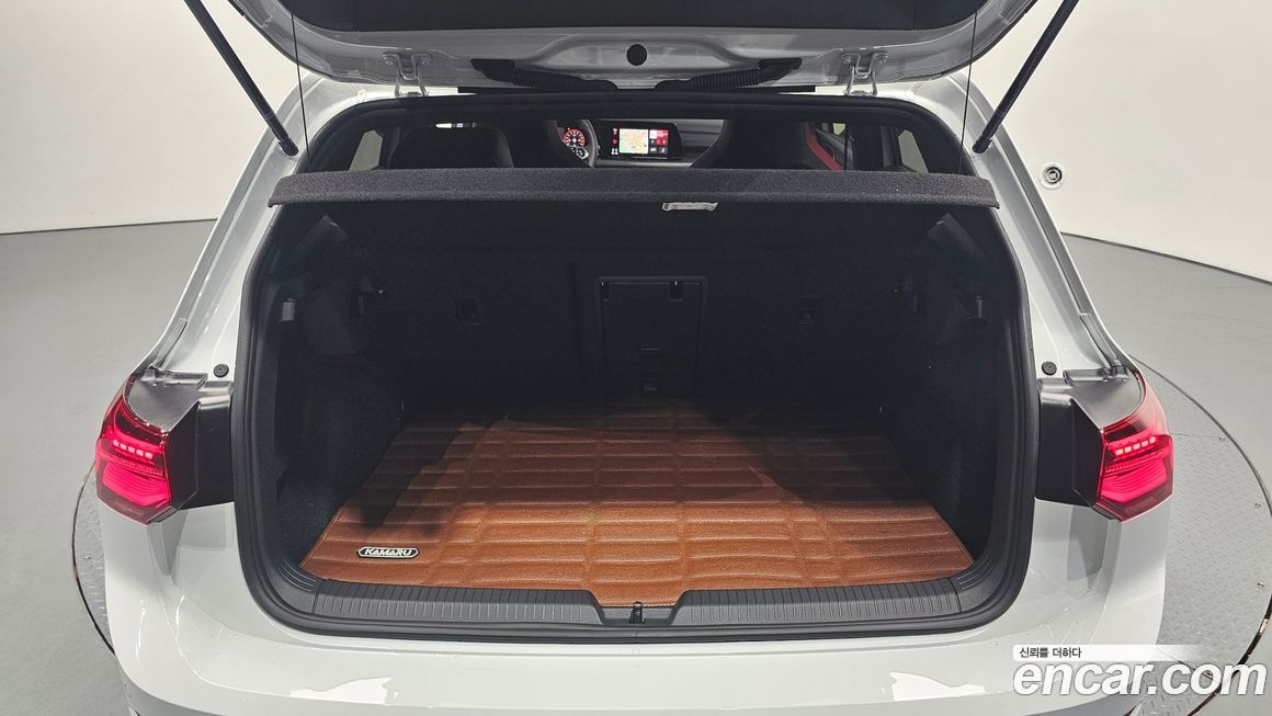 Volkswagen Golf 2024