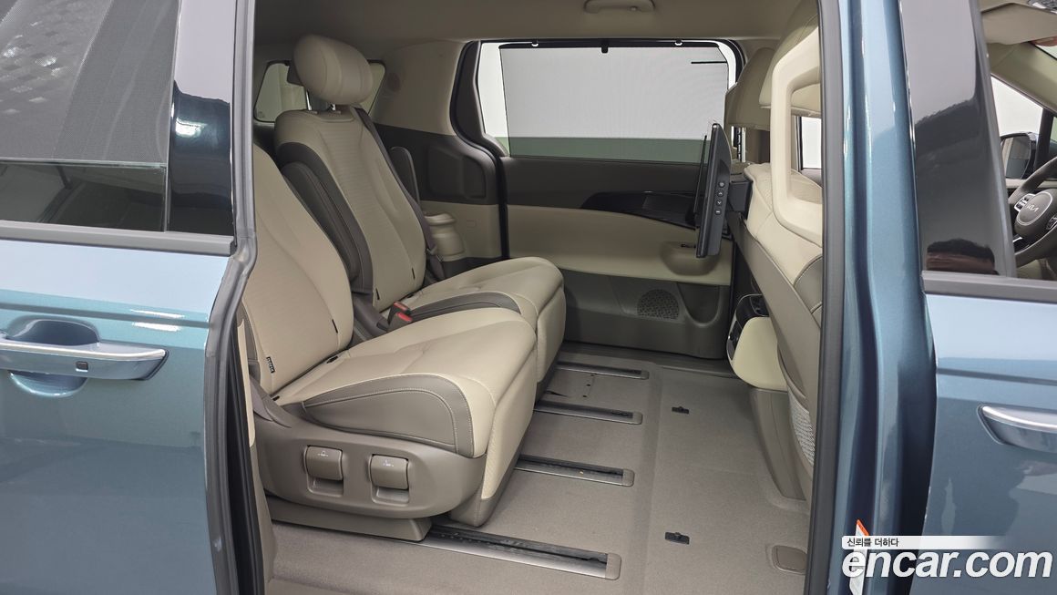 Kia Canival 2025