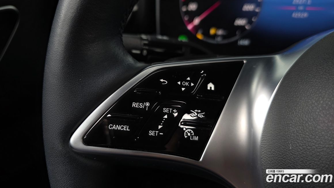 Mercedes-Benz C-Class 2022