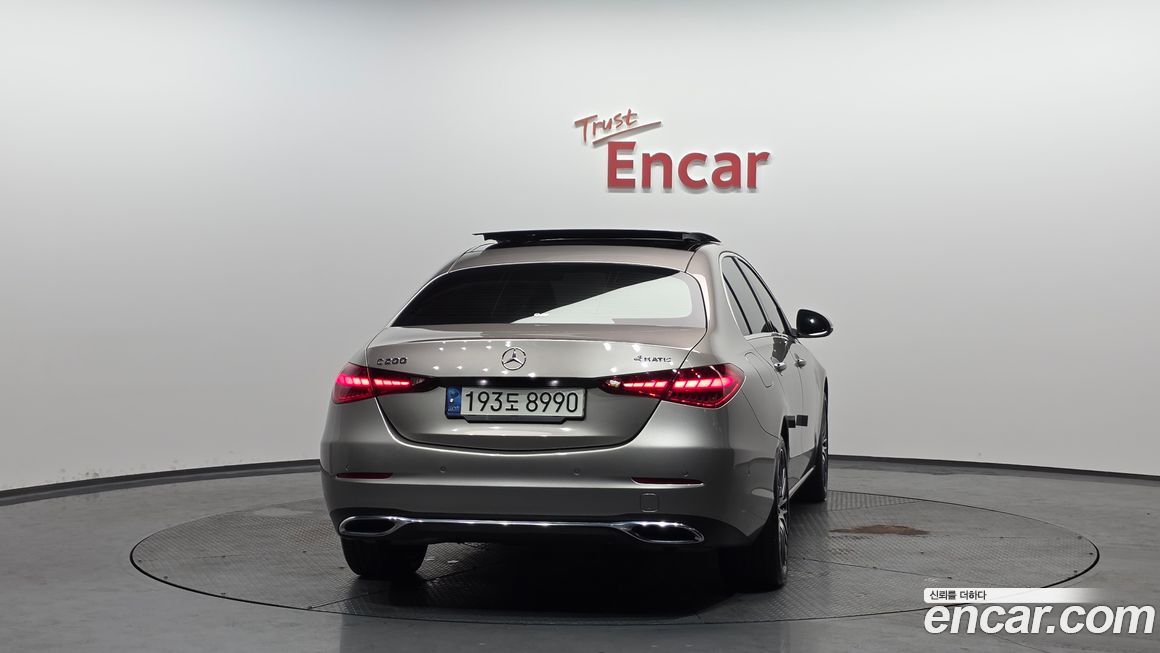 Mercedes-Benz C-Class 2022