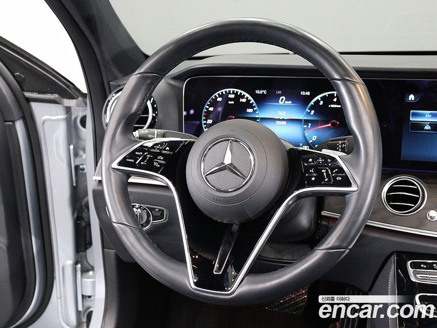 Mercedes-Benz E-Class 2022