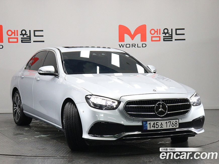 Mercedes-Benz E-Class 2022