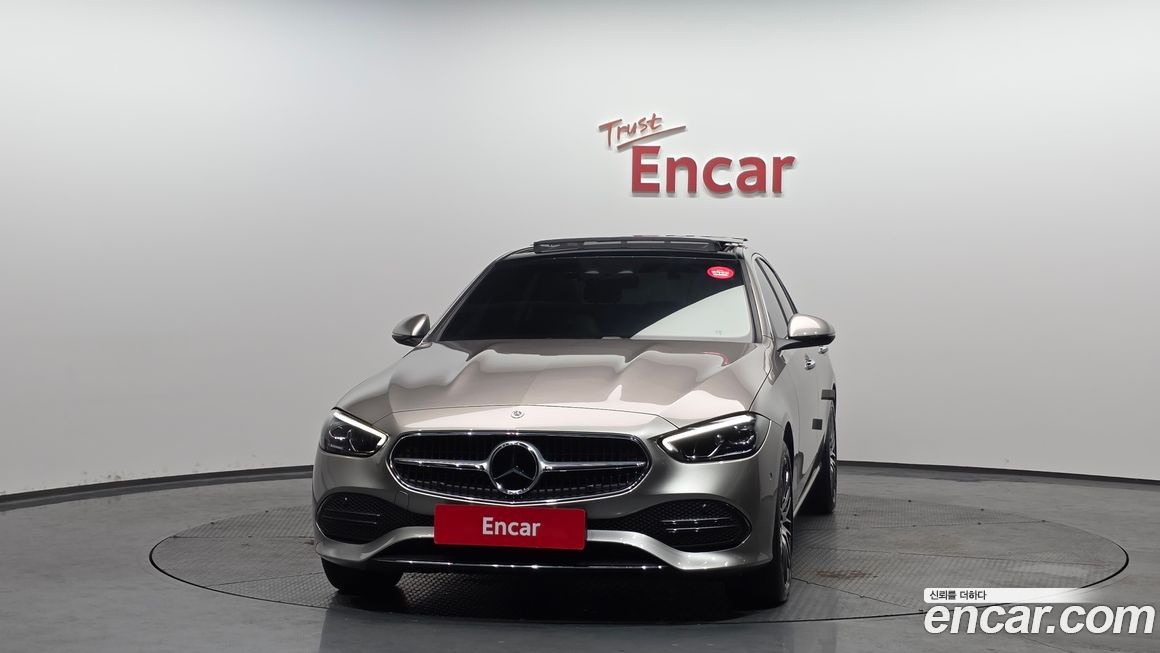 Mercedes-Benz C-Class 2022
