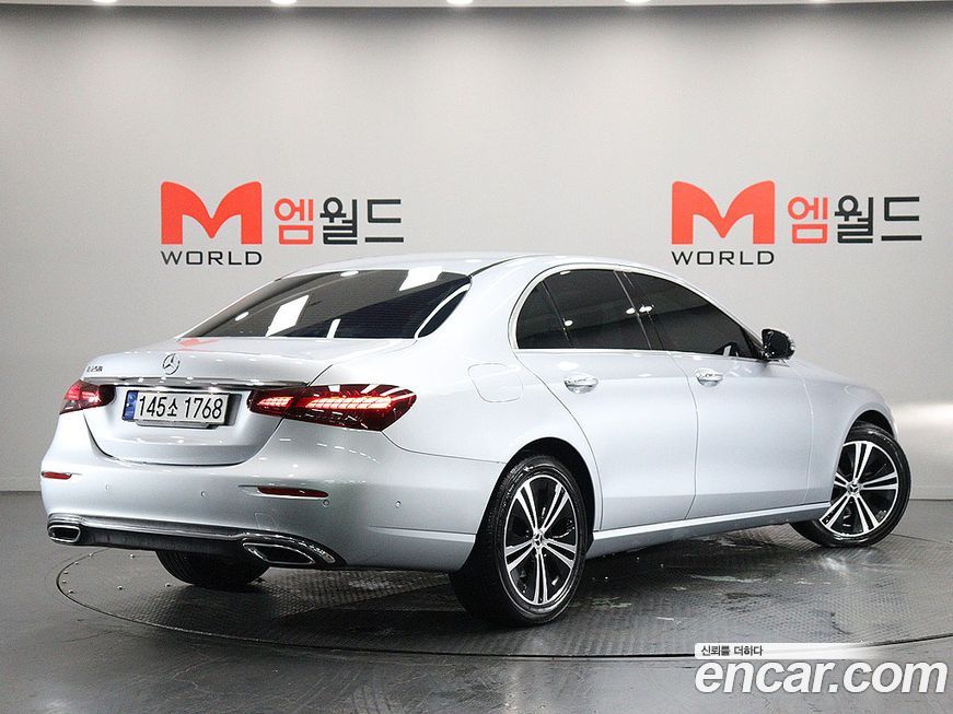 Mercedes-Benz E-Class 2022